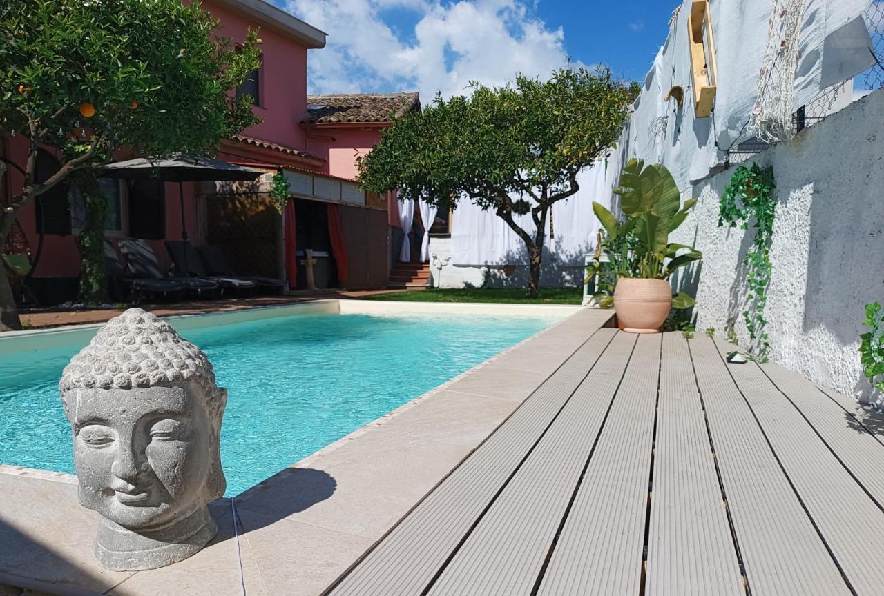 Casa Vacanze Noemi Рипосто Экстерьер фото