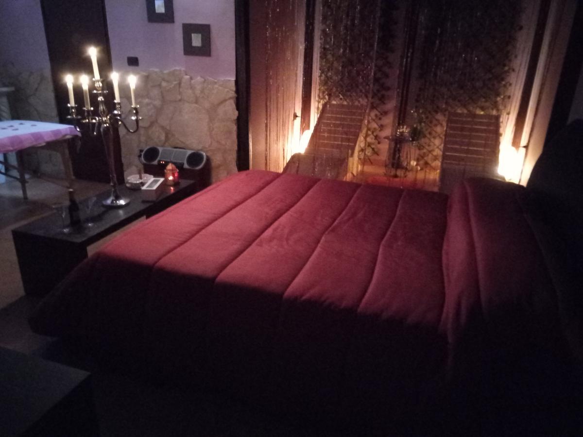 Casa Vacanze Noemi Рипосто Экстерьер фото